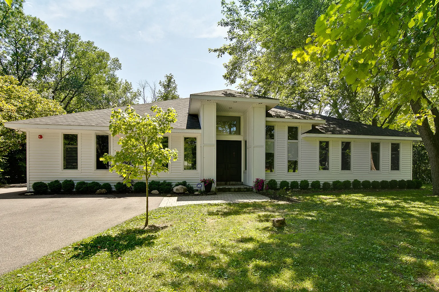 15555 W Timber Ln photo 1