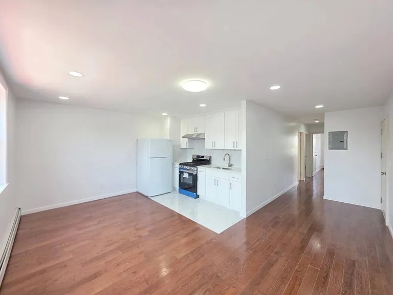 1418 Bath Ave #2-F — Photo 10