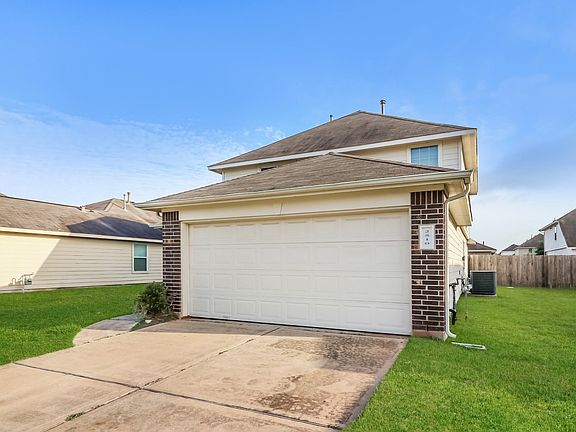 3rd image of 2510 Costa Verde Way