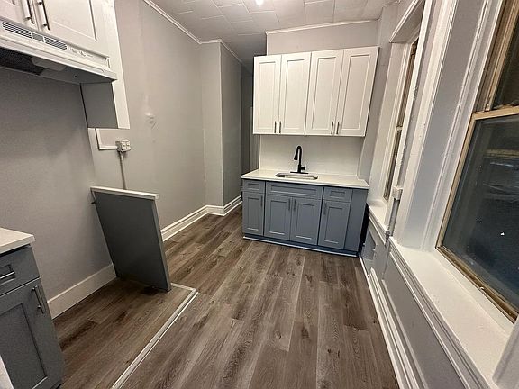 3rd image of 102 Romaine Ave #1A