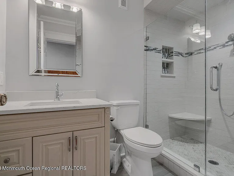64 Curtis Ave — Photo 22