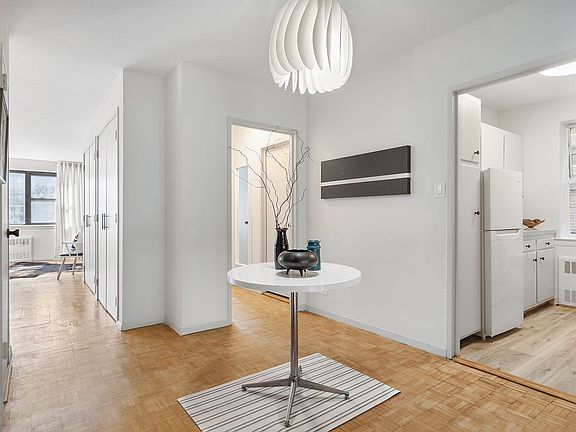 4th image of 357 E 57th St APT 14F