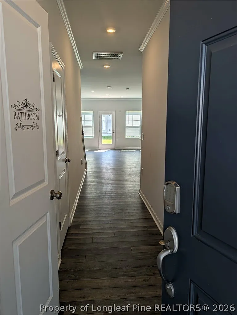 3 bed, 2.5 bath, 1581 sqft, $1,790 — Photo 4