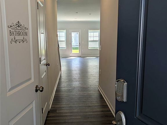 4th image of 248 Peebles Dr