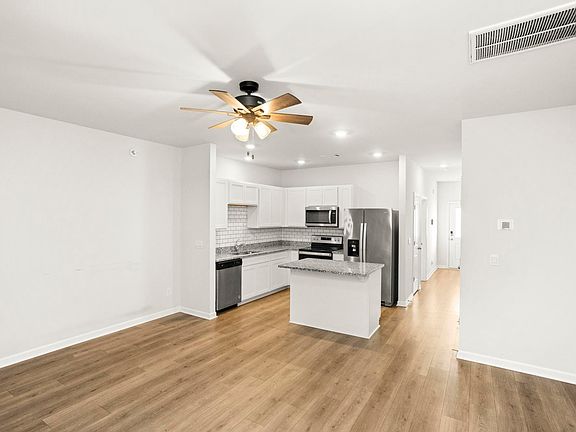 4th image of 133 Cecil Rd