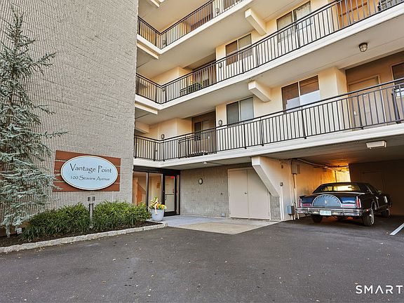 3rd image of 100 Seaview Avenue #2J