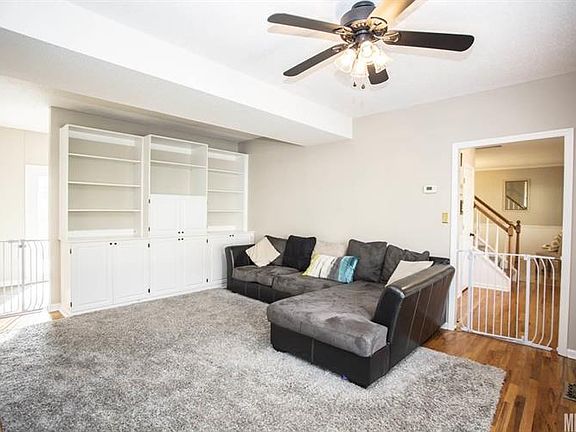 5th image of 2940 5th Street Pl NE