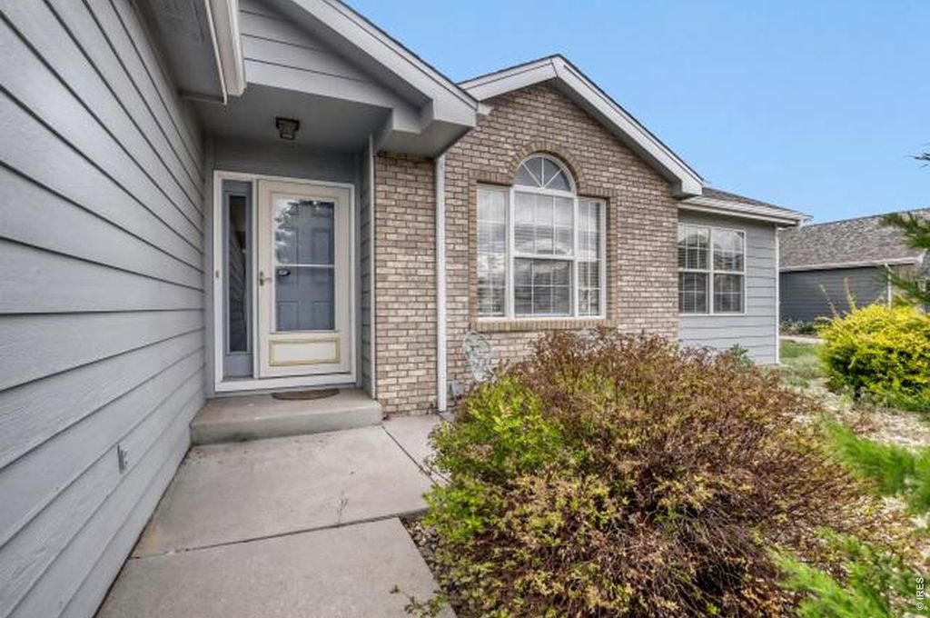 1012 Basin Ct