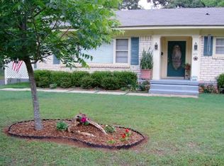 1101 E Brazos St, Palestine, TX 75801