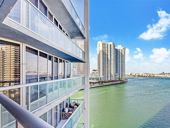 3rd image of 465 Brickell Ave APT 1101