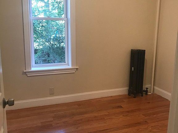 2nd image of 1071 Teller Ave #1