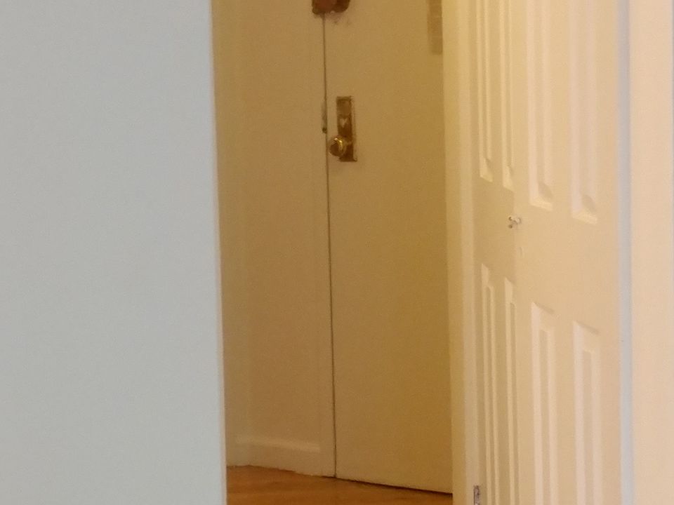 1st image of 566 Amsterdam Ave APT 5C