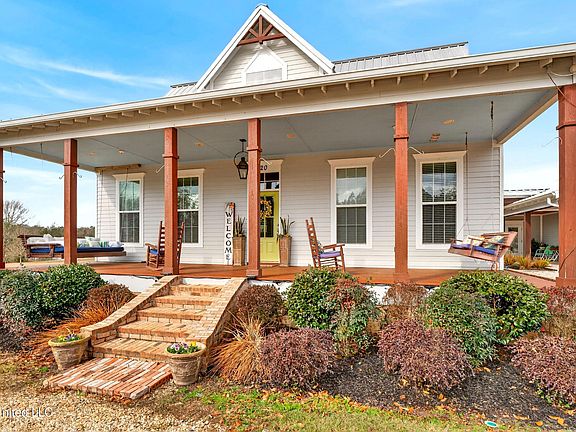 5th image of 20 Hawkins Dr