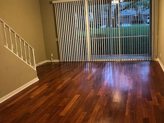3rd image of 4145 Bismarck Palm Dr