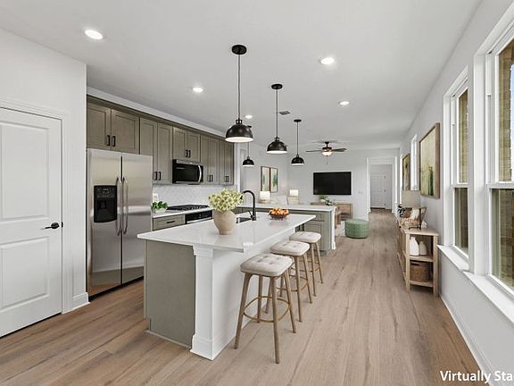 Eat-In Kitchen Island