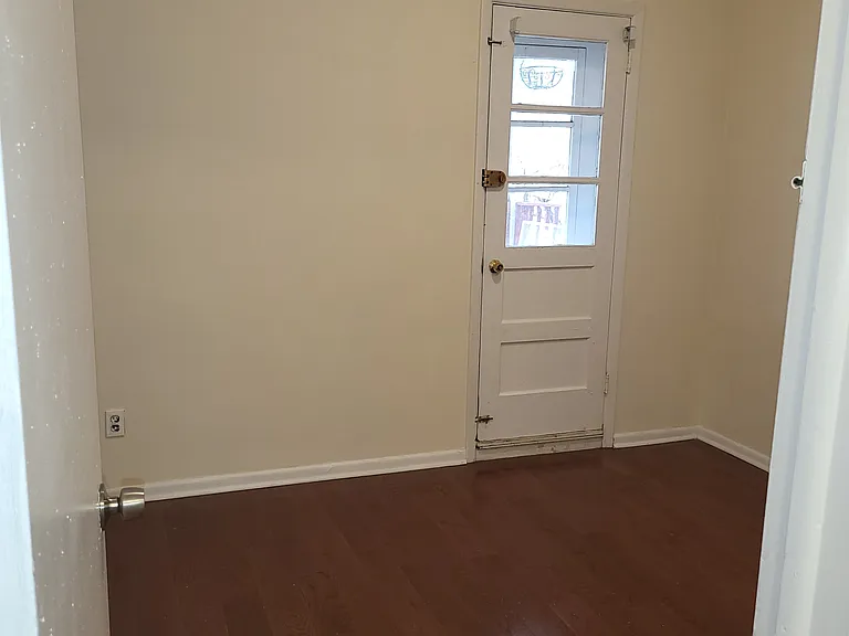LG bdroom with door to prvt Balcony