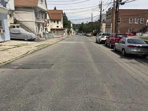 3rd image of 130 William St