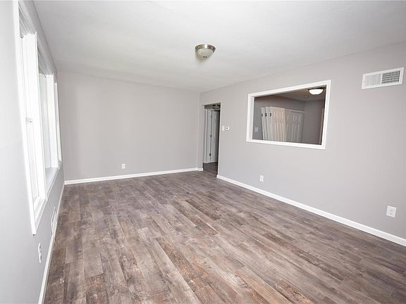 5th image of 880 La Crosse Dr