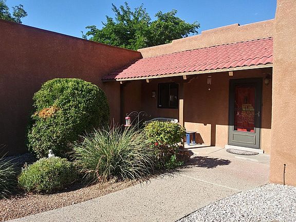 4th image of 3401 Mateo Prado NW