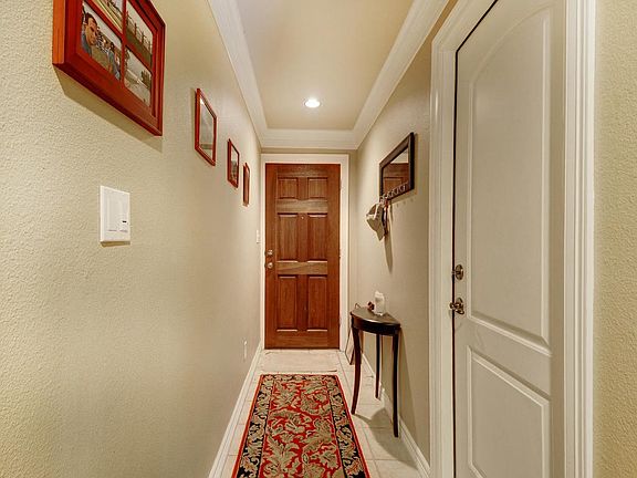 5th image of 1701 Spyglass Dr APT 6