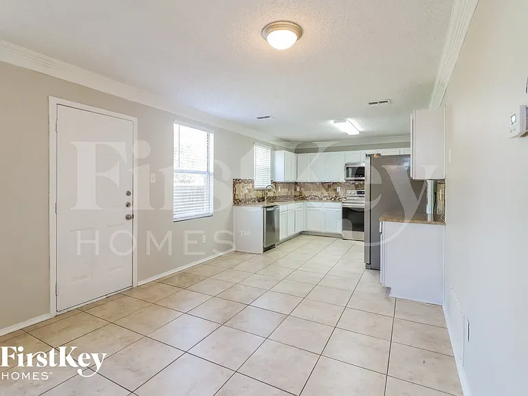 3900 Golden Horn Ln — Photo 6