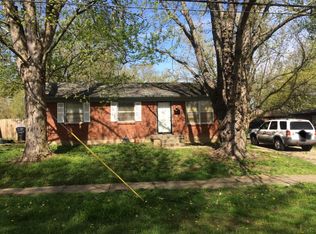 11702 Mondamon Dr, Louisville, KY 40272