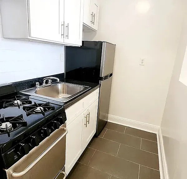 302 W 87th St #91 — Photo 6