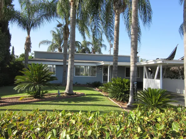 800 E North Way, Dinuba, CA 93618