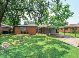 213 Kelly Ln, Baytown, TX 77521