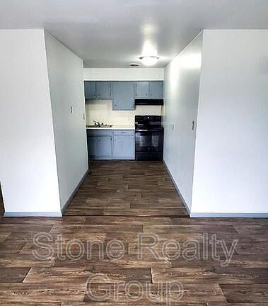 2nd image of 304 Shelby St Unit 10