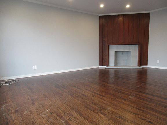 4th image of 1440 19th Ave