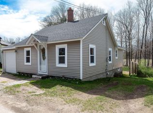 23 Canal St, Farmington, NH 03835
