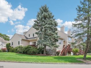 2 Luft Ln, West Orange, NJ 07052