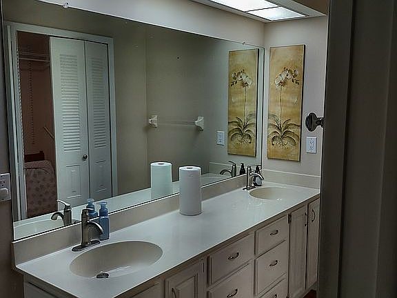 2nd image of 1234 Medinah Dr