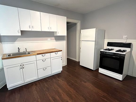 4th image of 58 Kamper Ave APT 1