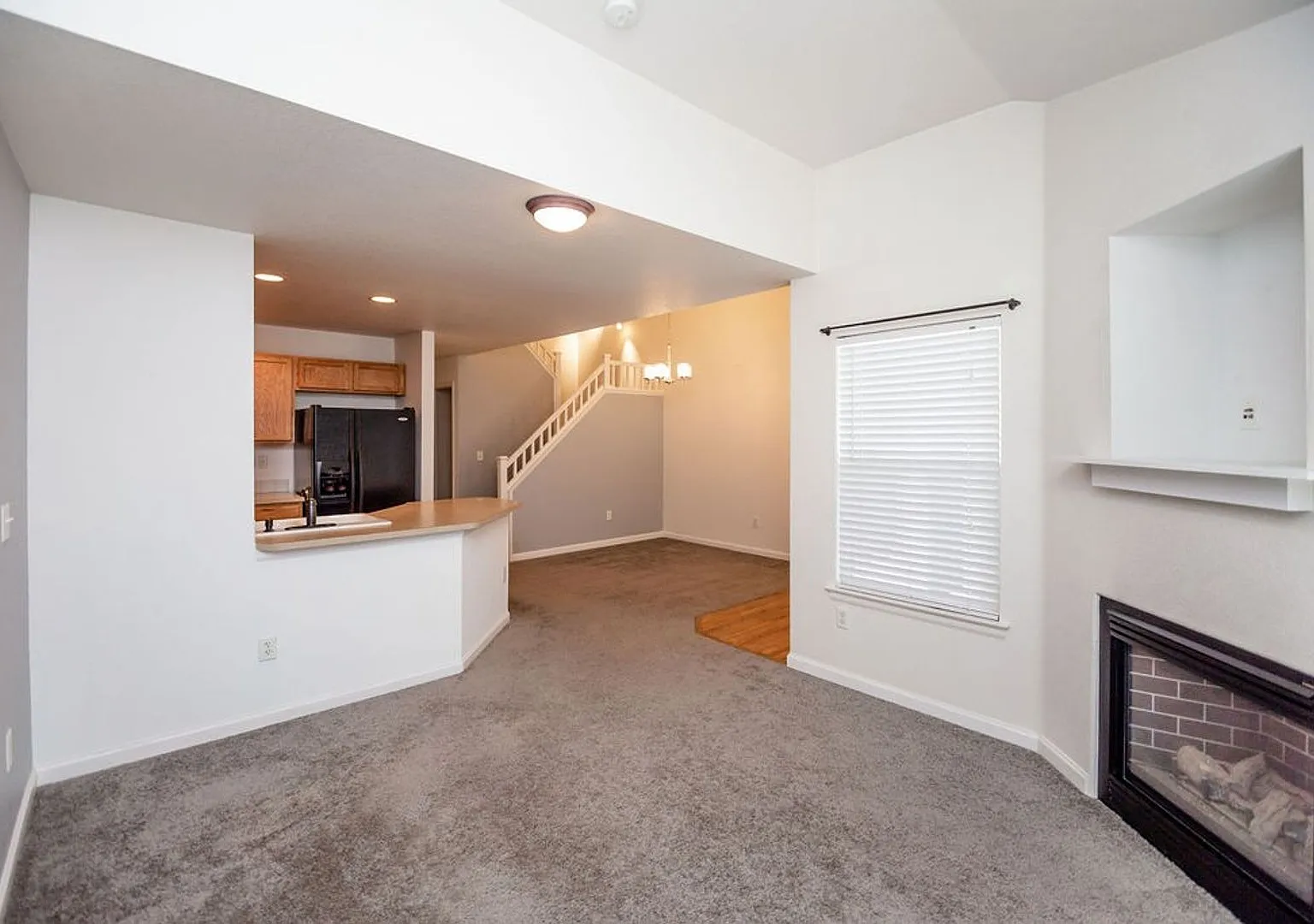 4040 Plum Creek — Photo 4