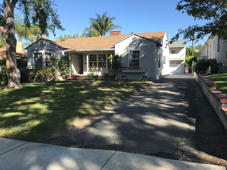 1st image of 633 E Grinnell Dr