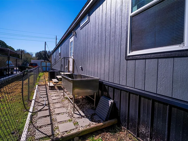 5402 Five Oaks Dr — Photo 28
