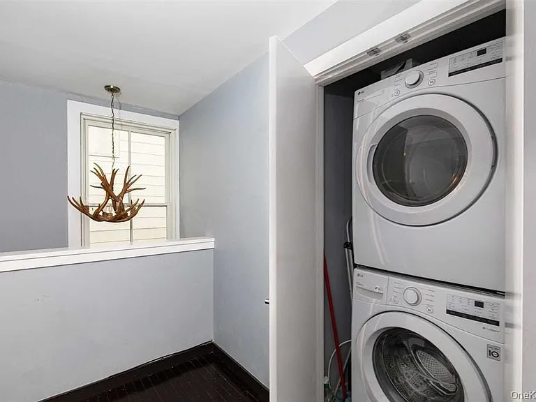 44 Main St #2 — Photo 6