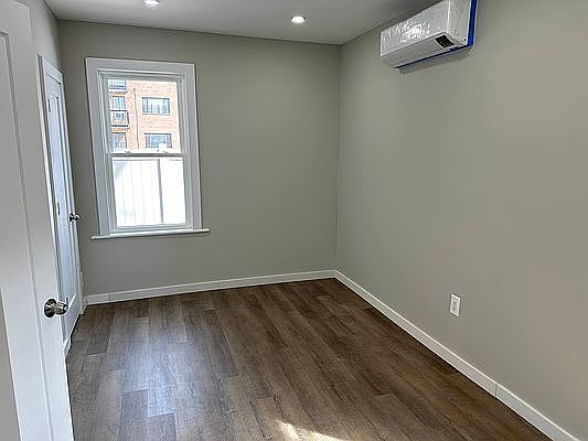 3rd image of 75-70 113th St #1