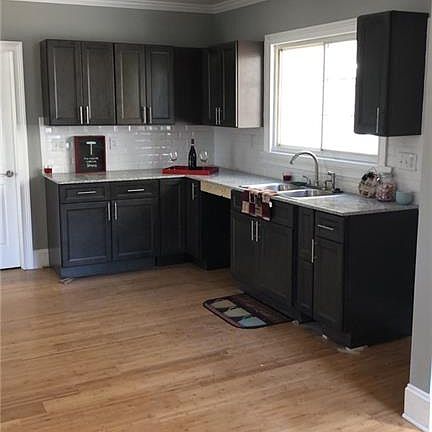 3rd image of 2 Wildwood Pl
