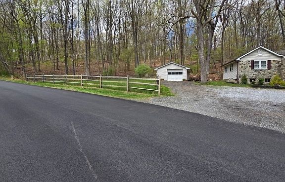 4th image of 36 Danville Mountain Rd