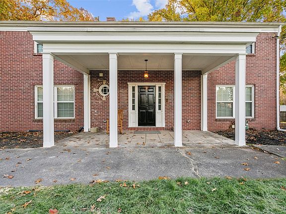 3rd image of 3068 Mintwood Dr