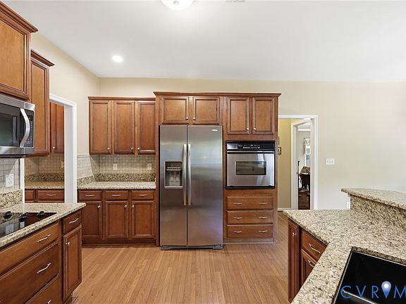 5th image of 6316 Cookes Farm Dr