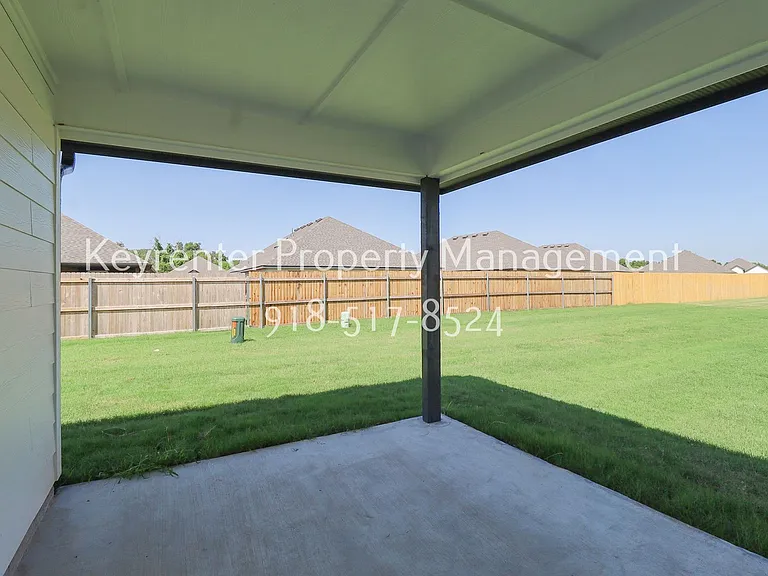 15610 S 75th East Ave — Photo 44