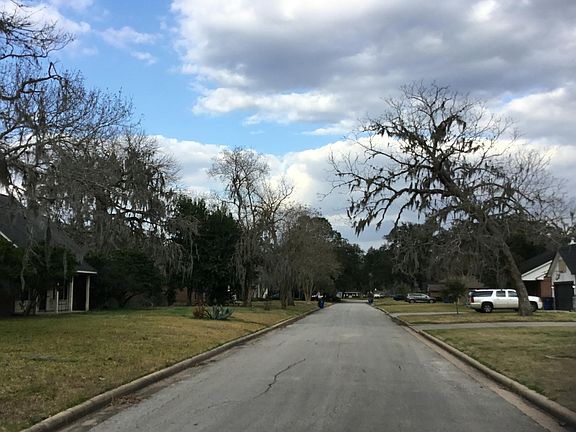 3rd image of 248 Canterbury Dr