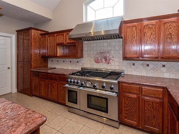 4th image of 5250 Westgate Ln