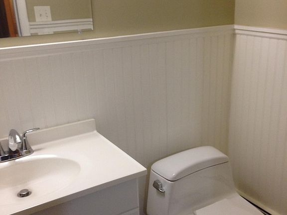 Walk-in Shower not shown
