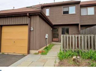 32 Rebecca Ct, Ewing, NJ 08628