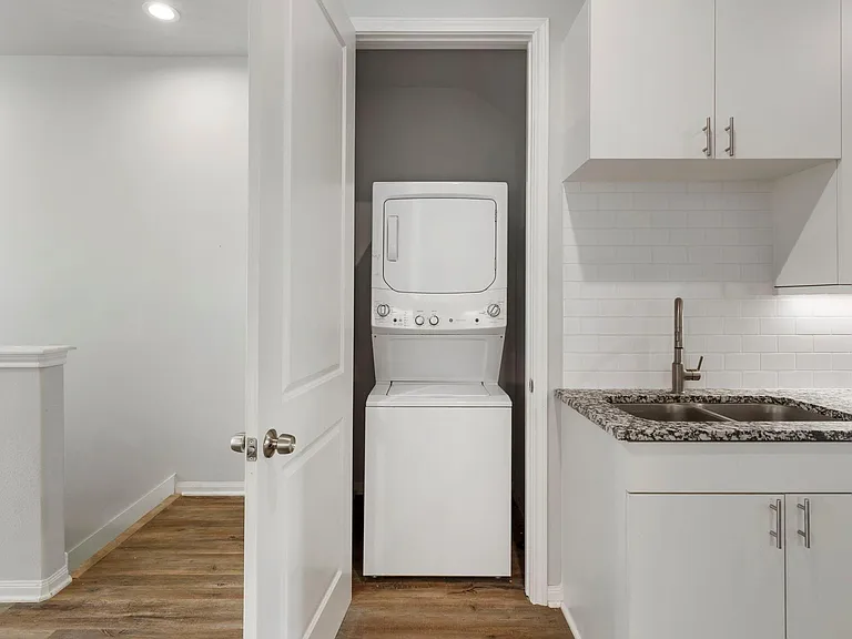 4908 Paradigm Ln — Photo 5